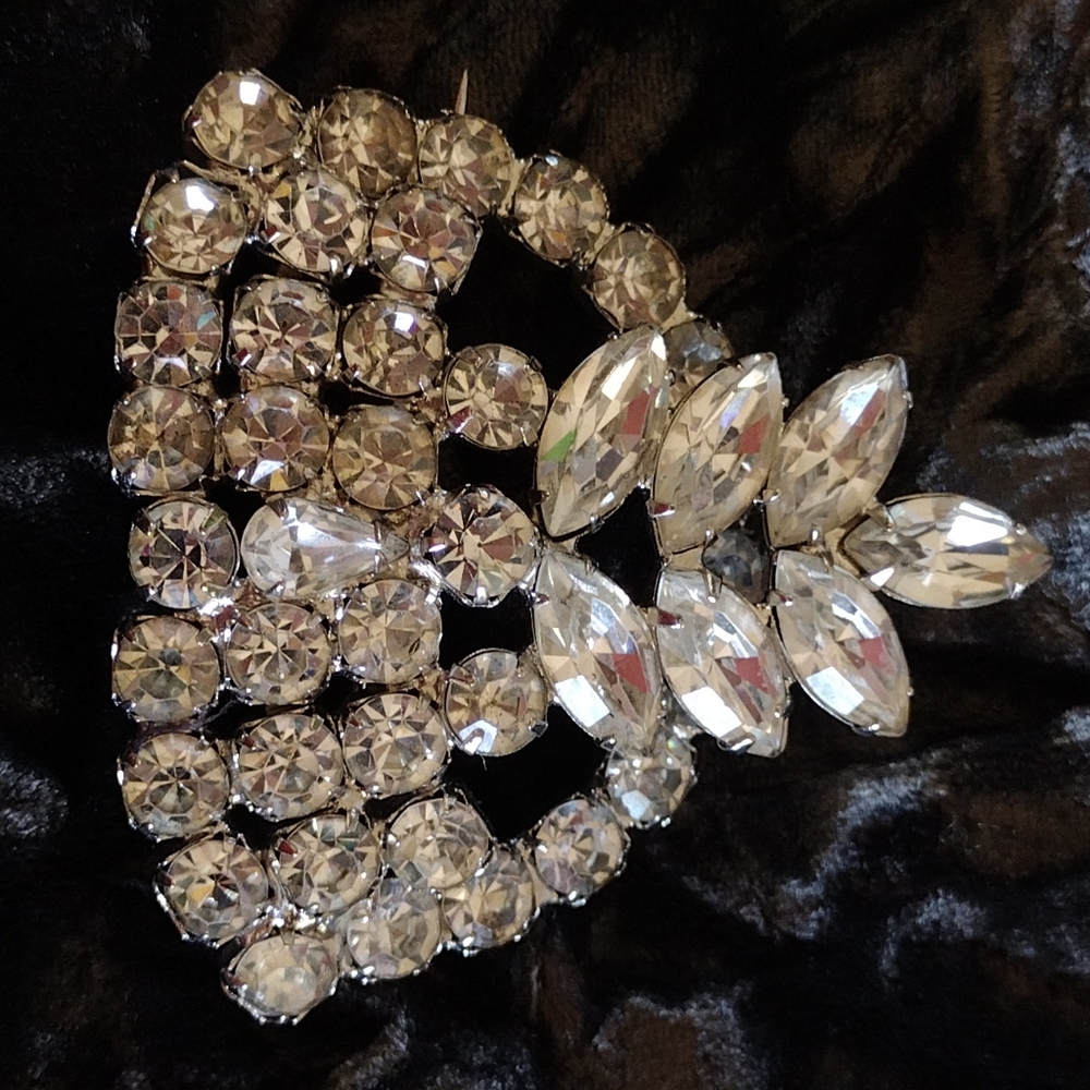 1950s Clear Rhinestone Brooch Large - Picture 2 of 13
